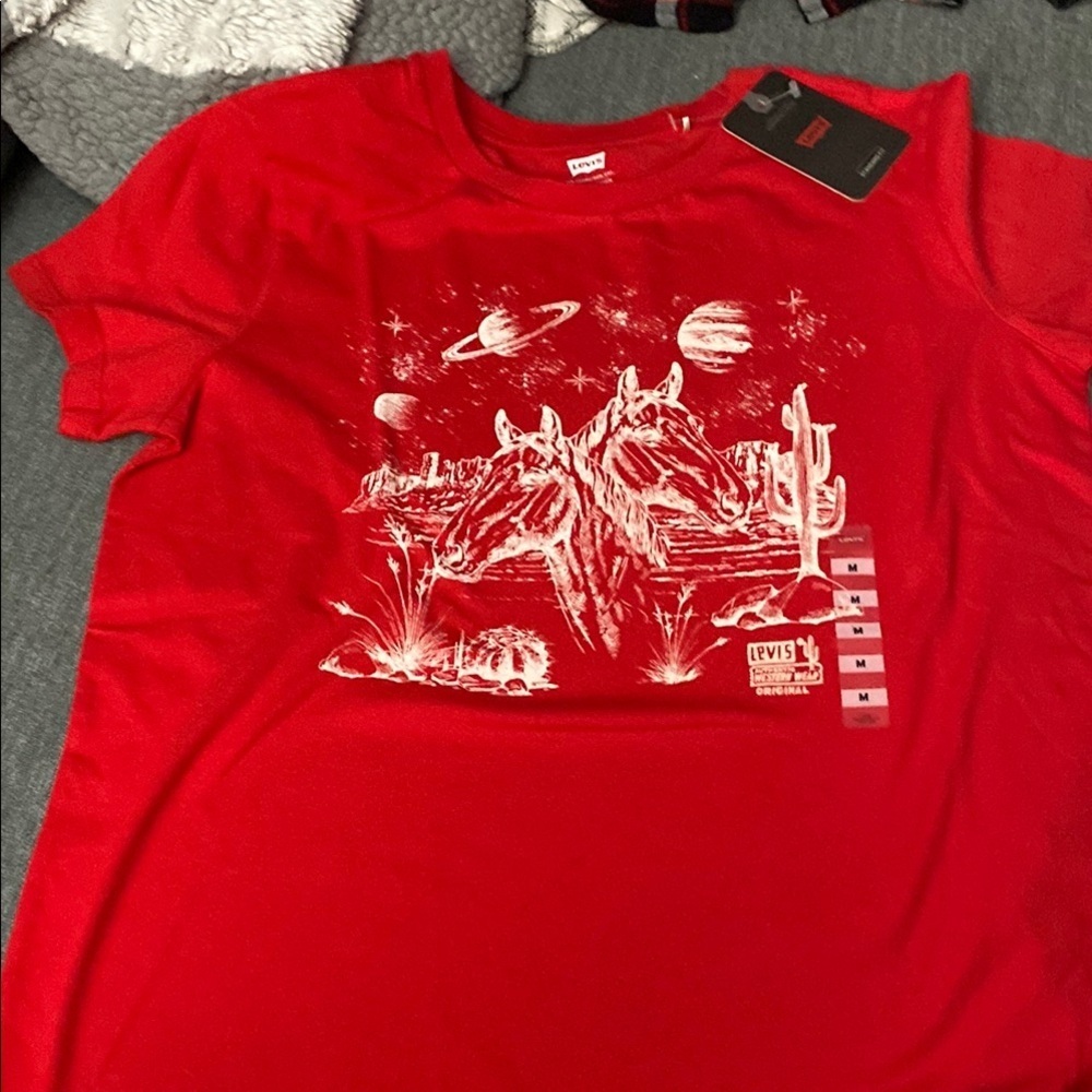 💰Levi's Kids Red Graphic T-Shirt